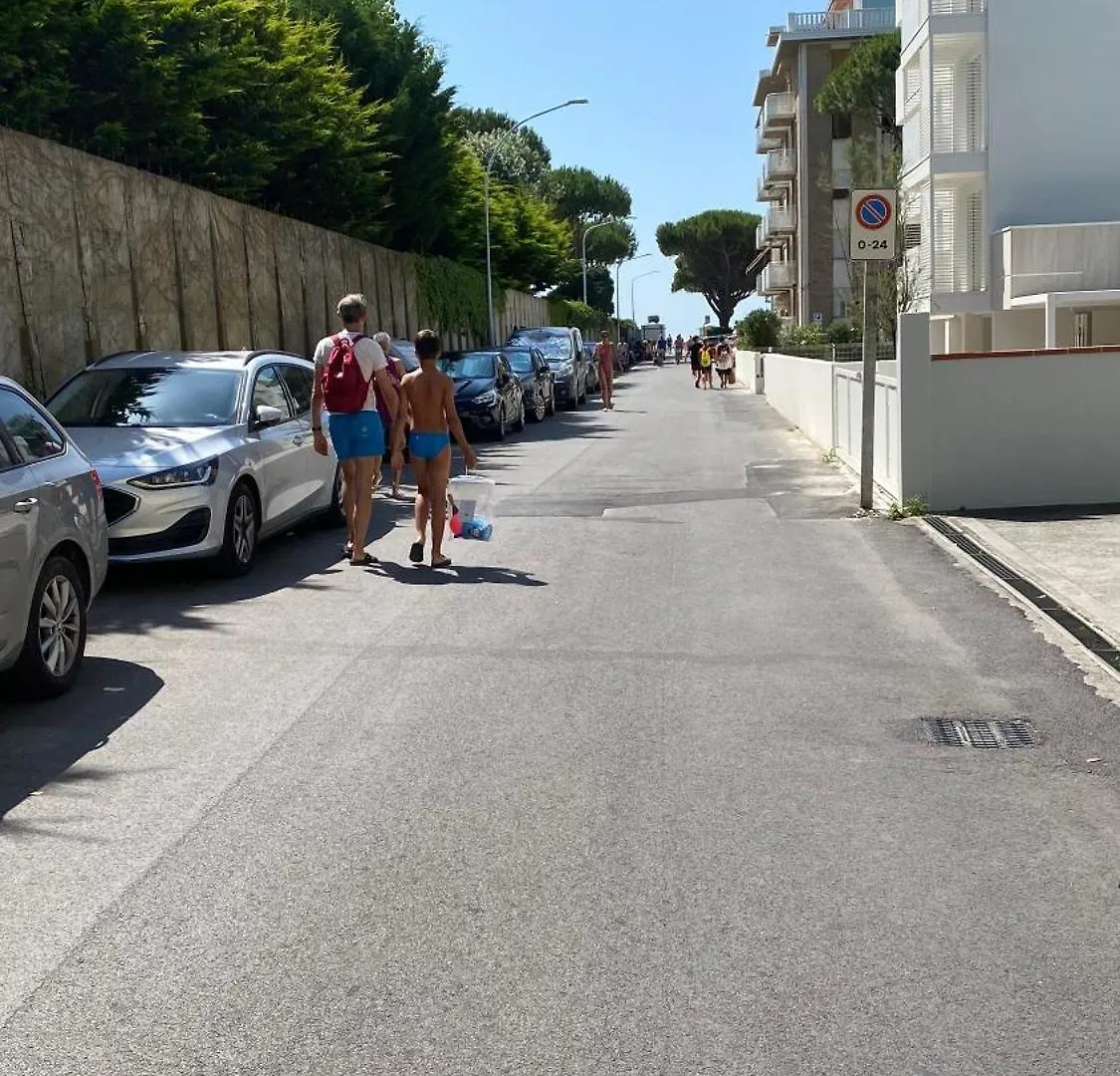 Attico Onda Blu Vista Mare - Acqua - A 150Mt Dalla Spiaggia Lido di Jesolo İtalya